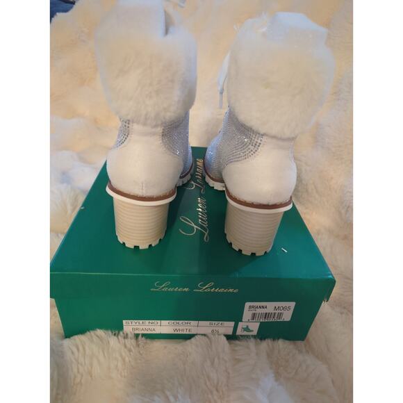 Lauren Lorraine Brianna White Lace Up Block Heel Faux Fur Boot Size 6.5 NIB - Picture 3 of 6